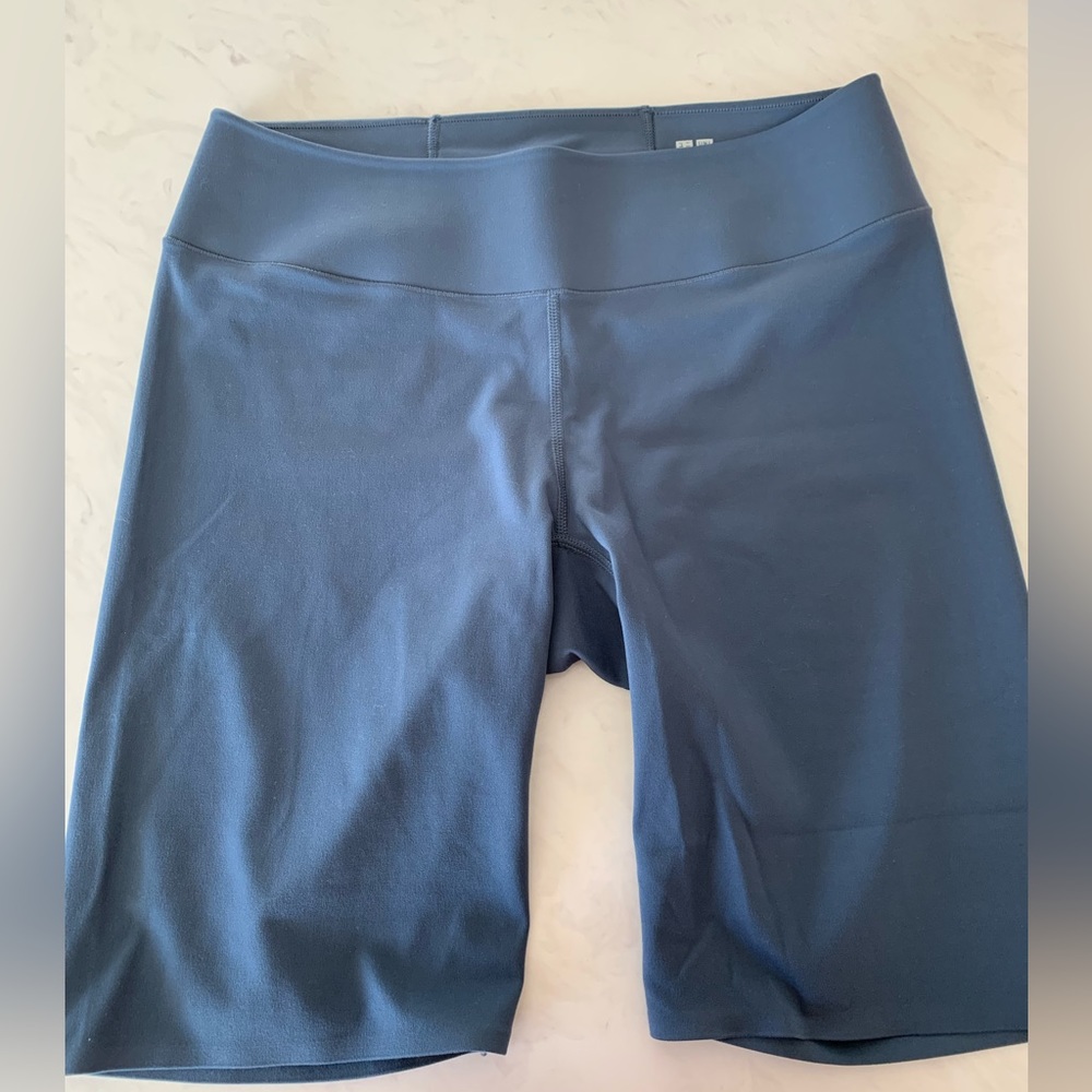 Uniqlo Biker Shorts, Size L